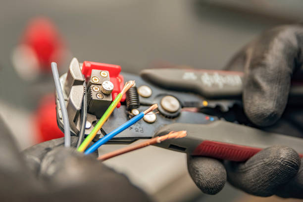 Best Electrical Troubleshooting Services  in Mineral Ridge, OH